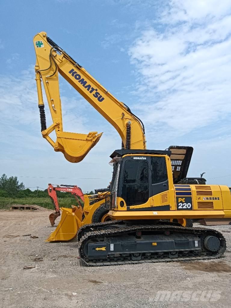 Komatsu PC 220-8 Gravemaskiner på larvebånd
