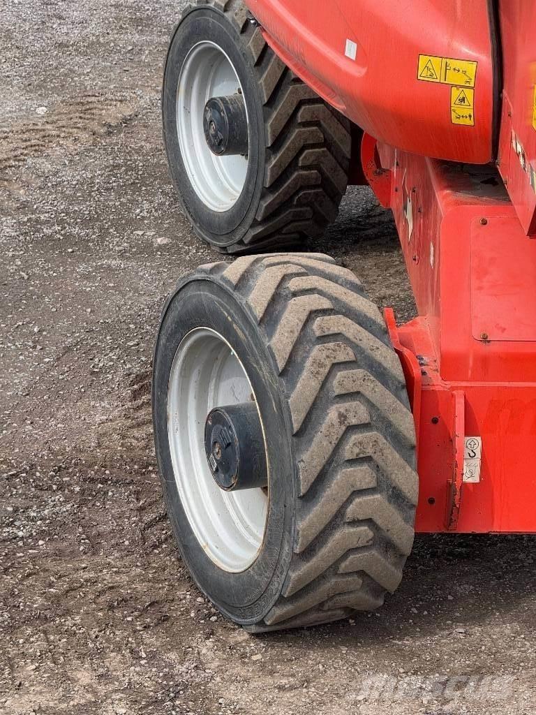 JLG 1250 AJP Bomlifte med knækarm
