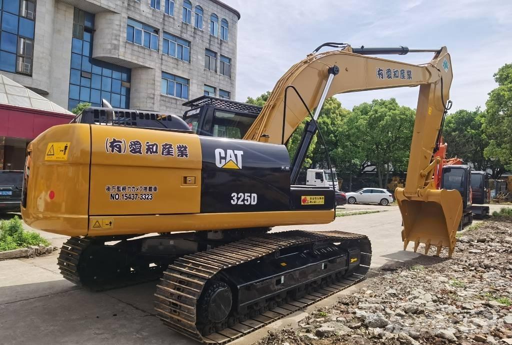 CAT 325 D Gravemaskiner på larvebånd