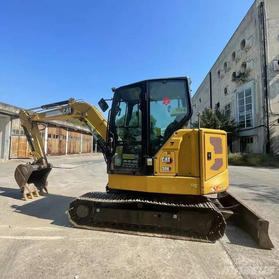 CAT 306E2 Gravemaskiner på larvebånd