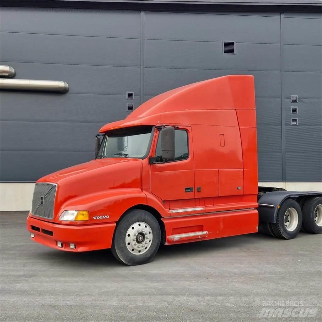 Volvo VNL-4 Trækkere