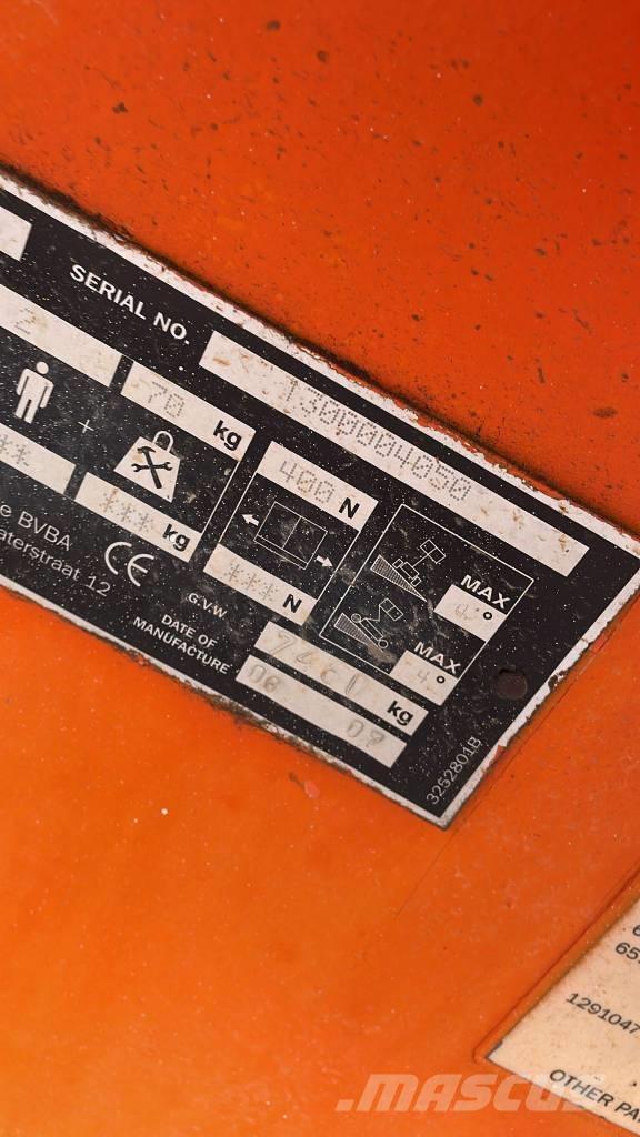 JLG 450 AJS II Bomlifte med knækarm