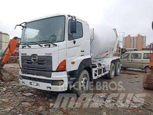 Hino 700 Betonbiler