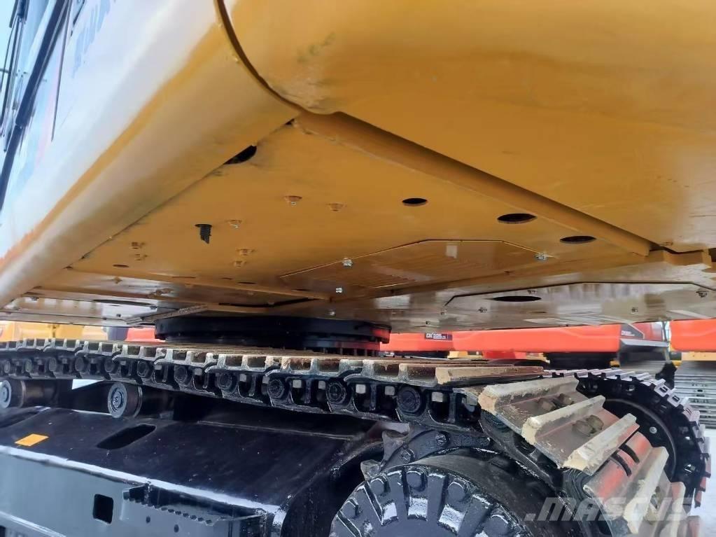 CAT 320 D2 Gravemaskiner på larvebånd