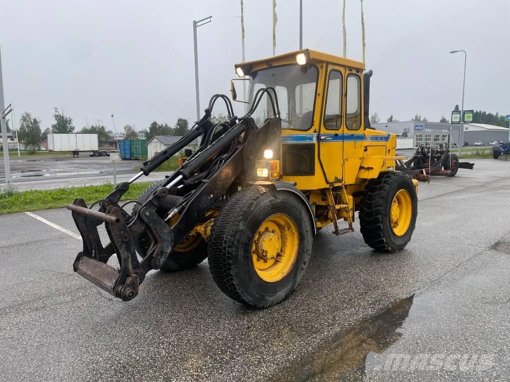 Volvo BM 4200 Læssemaskiner på hjul