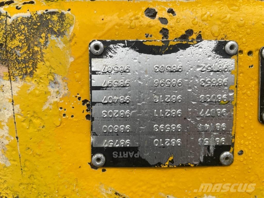 Volvo BM 4200 Læssemaskiner på hjul