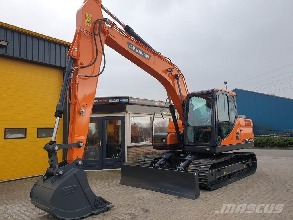 Develon DX140LC Gravemaskiner på larvebånd