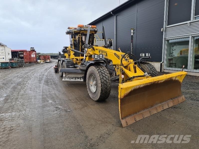 Veekmas FG 244 Vejhøvle / Gradere