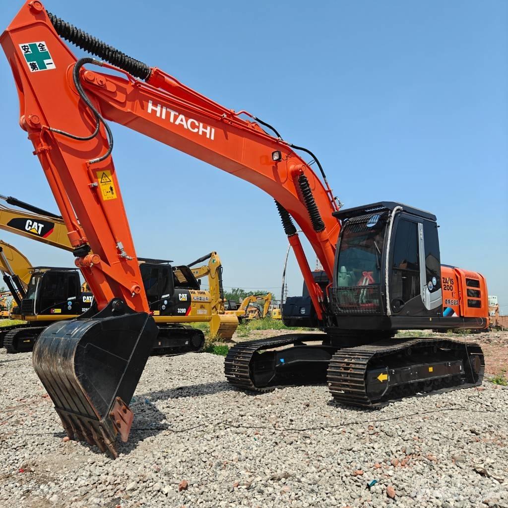Hitachi 200-3 Gravemaskiner på larvebånd