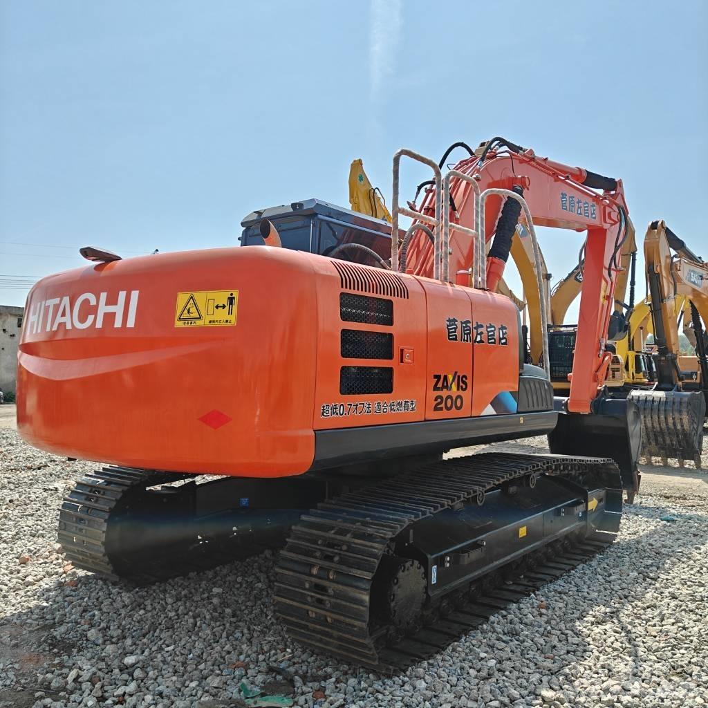 Hitachi 200-3 Gravemaskiner på larvebånd