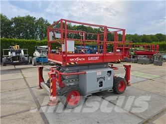 SkyJack SJ 6832 RT Saxlifte