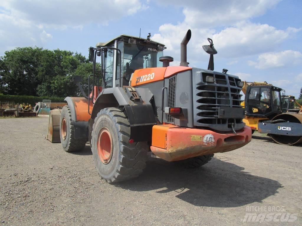 Hitachi ZW 220  Waage Læssemaskiner på hjul