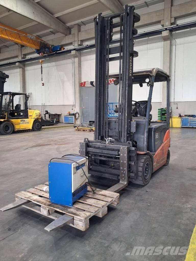 Toyota 8 FBMKT 30 El gaffeltrucks