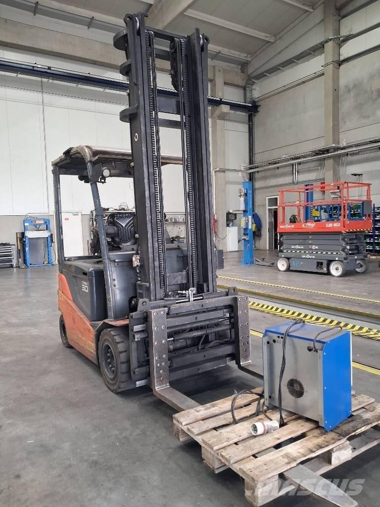 Toyota 8 FBMKT 30 El gaffeltrucks