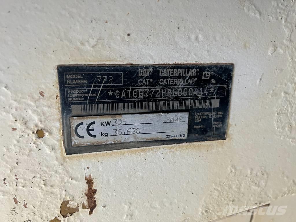 CAT 772 Knækstyrede dumpere