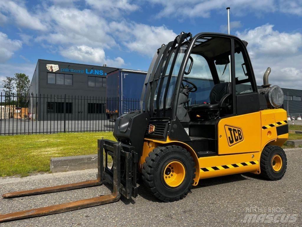 JCB TLT30 Teleskopiske hjullæssere