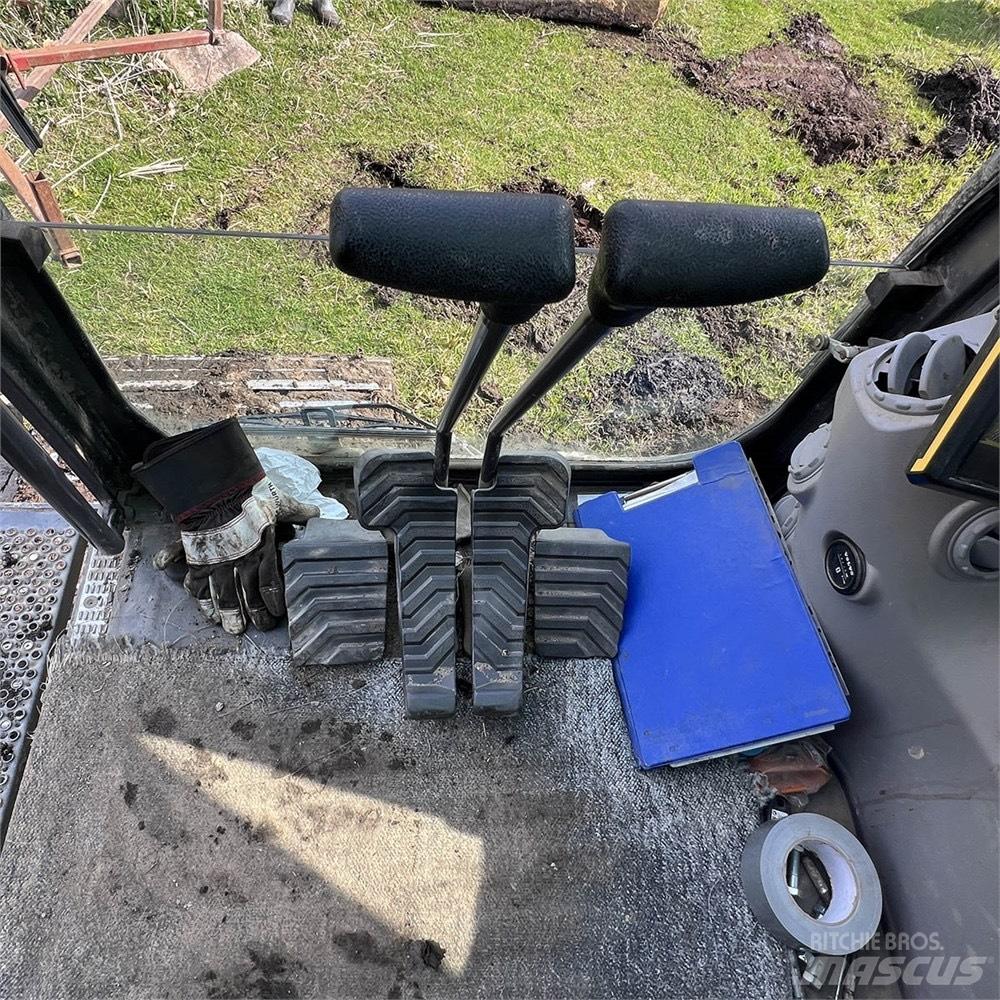 Volvo EC220 EL Gravemaskiner på larvebånd