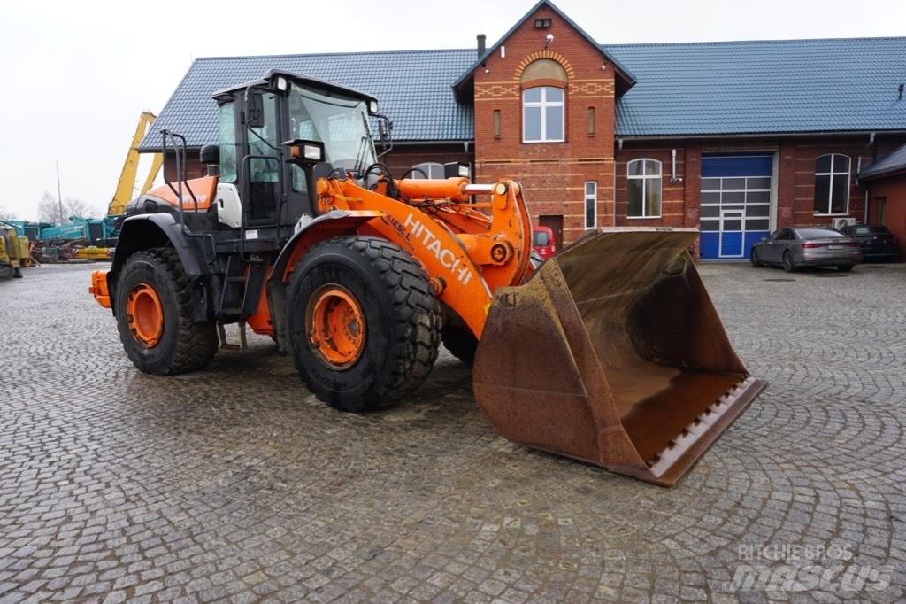 Hitachi ZW 220-5 B Læssemaskiner på hjul