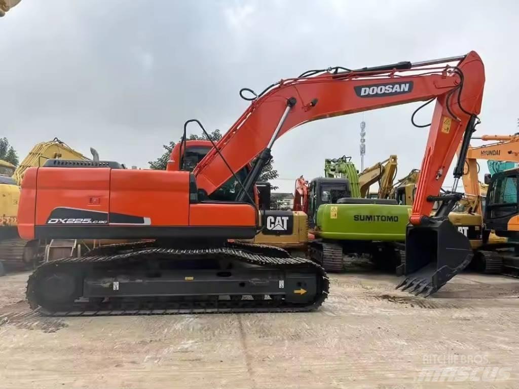 Doosan DX 225 LC-9C Gravemaskiner på larvebånd