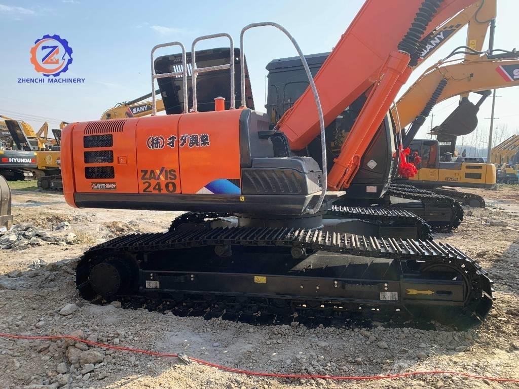 Hitachi ZX 240 Gravemaskiner på larvebånd