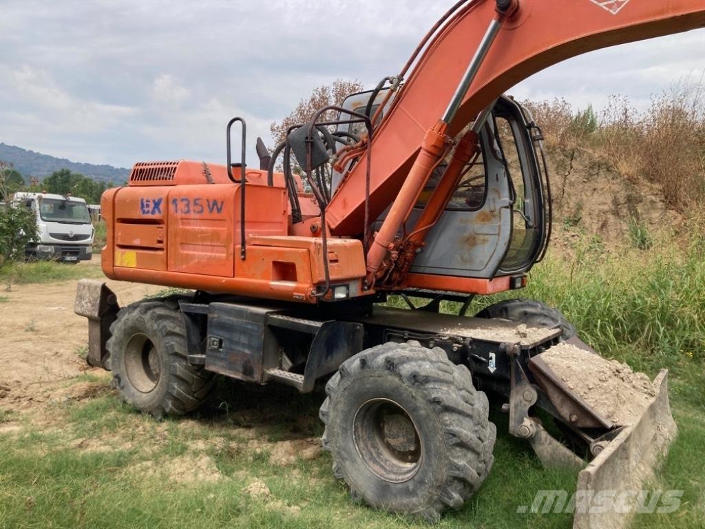 Hitachi EX 135 W Gravemaskiner på hjul