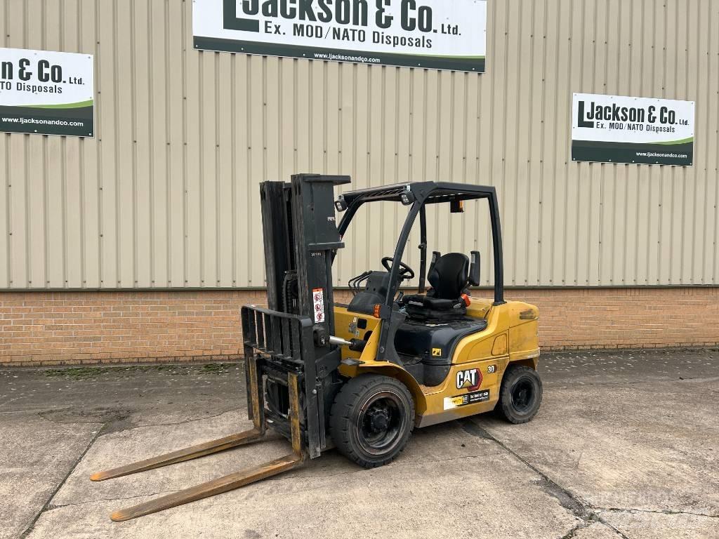 CAT DP 30 N Diesel gaffeltrucks