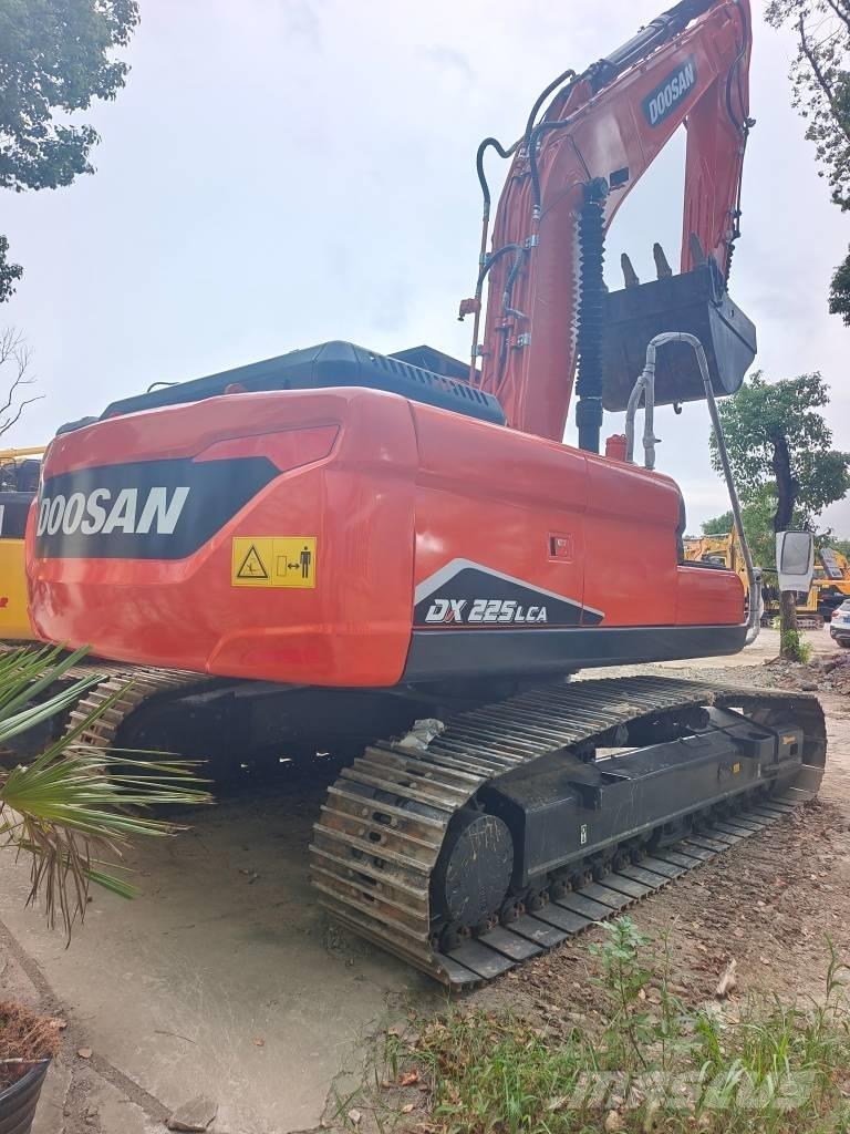Doosan DX 225LC-9C Gravemaskiner på larvebånd