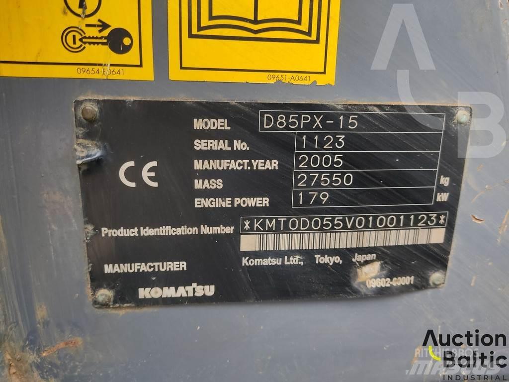 Komatsu D85PX-15 Bulldozer på larvebånd
