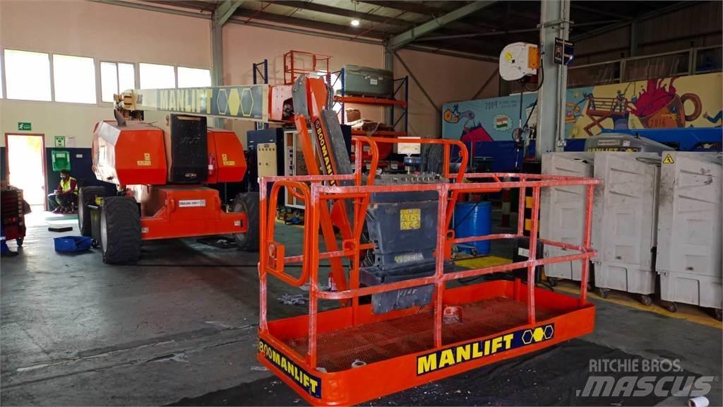 JLG 800AJ Bomlifte med knækarm