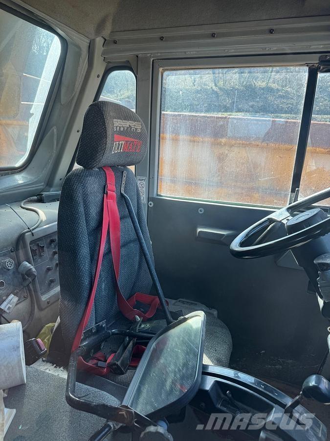 CAT 769D Kabiner og interiør