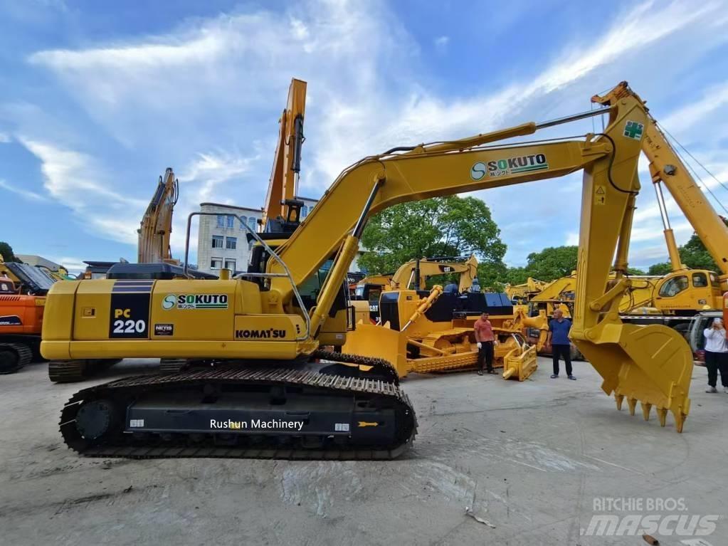 Komatsu PC 220-7 Gravemaskiner på larvebånd