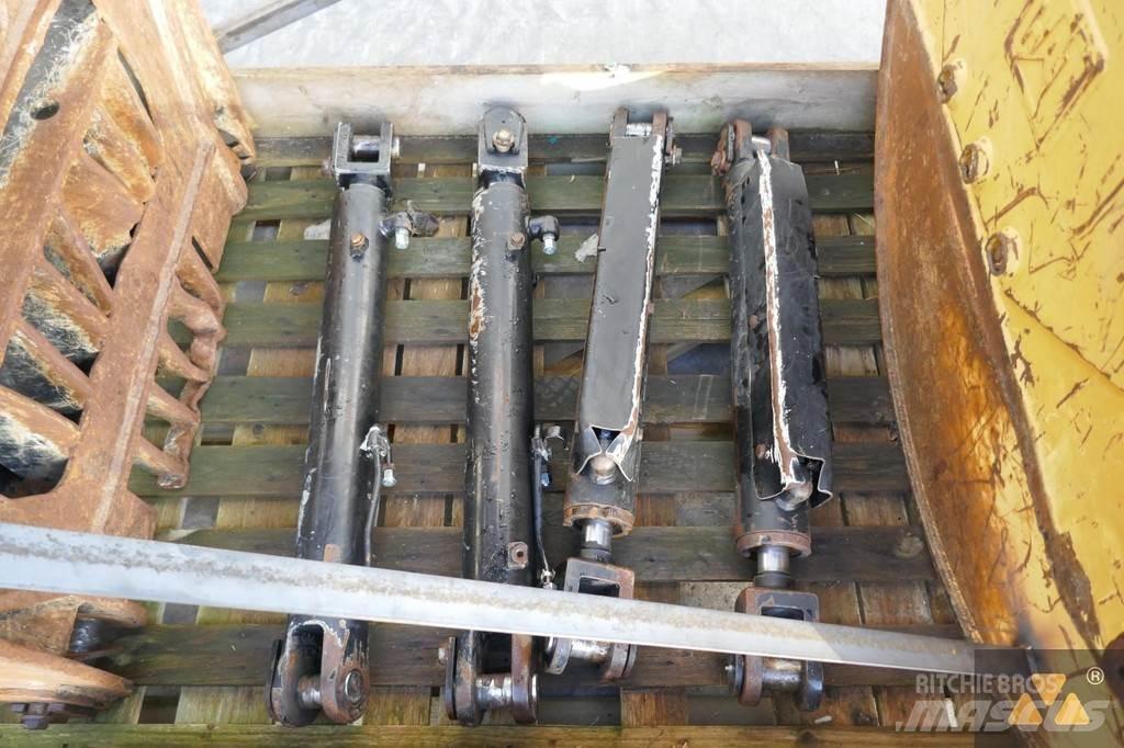 CAT 525D Grapple Transport – Andet