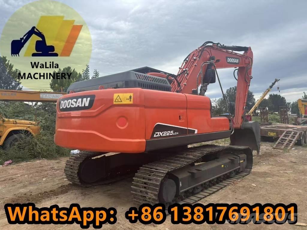 Doosan DX 225 Gravemaskiner på larvebånd