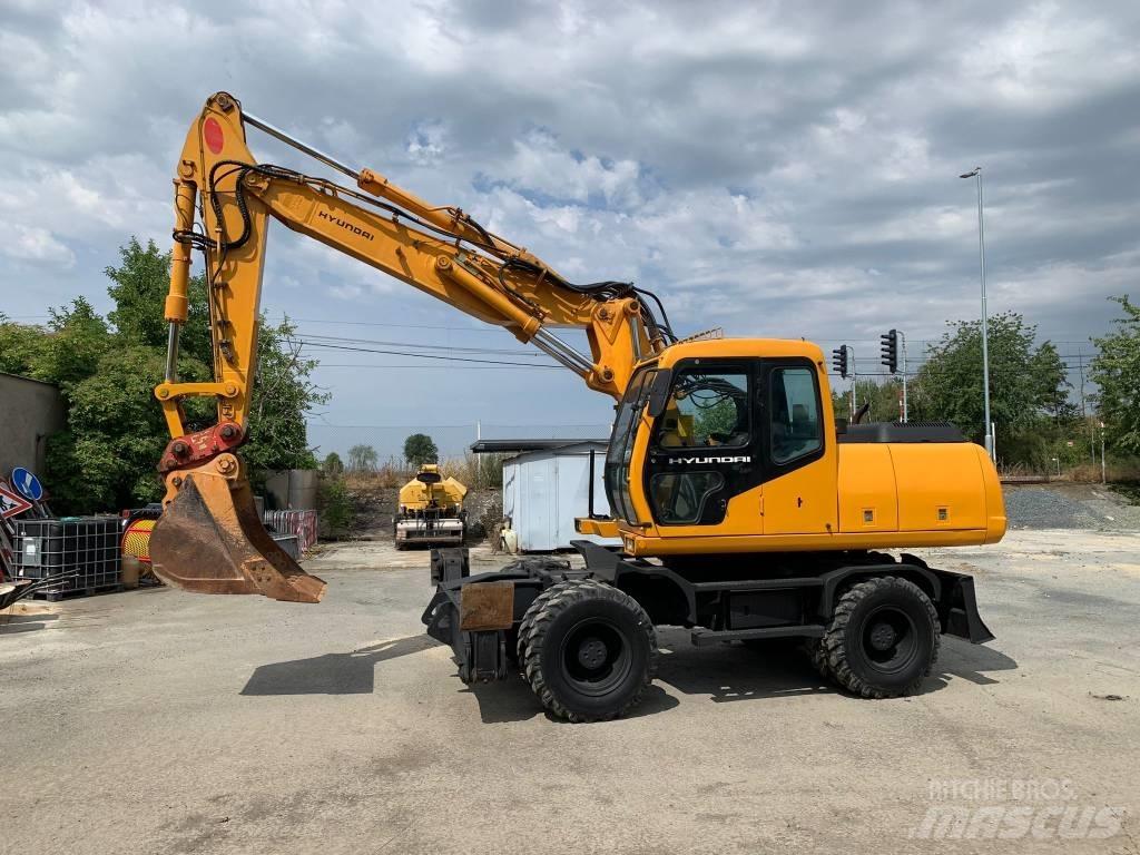 Hyundai ROBEX 170W-3 Gravemaskiner på hjul