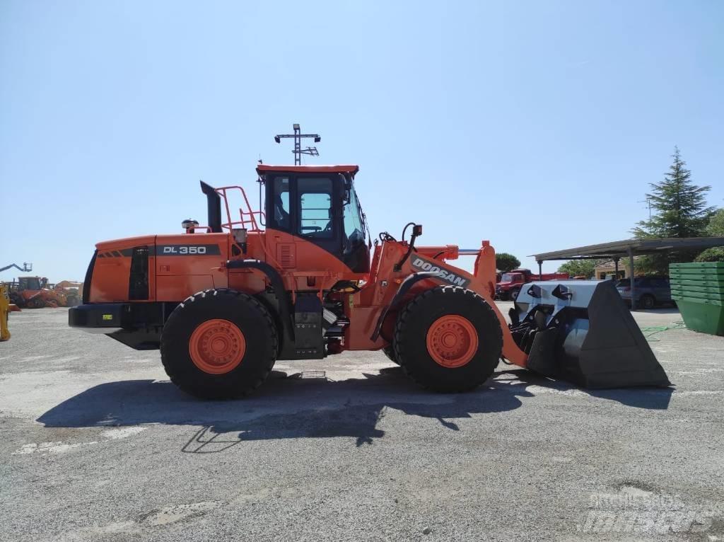 Doosan DL 350-5 Læssemaskiner på hjul