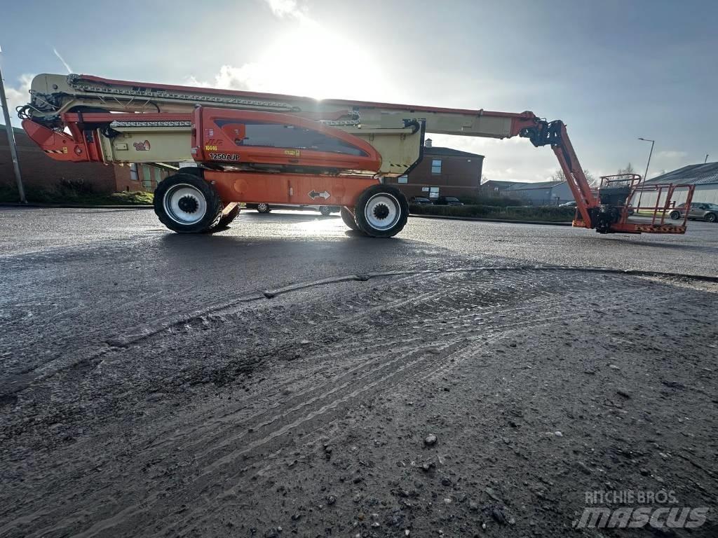 JLG 1250 AJP Bomlifte med knækarm