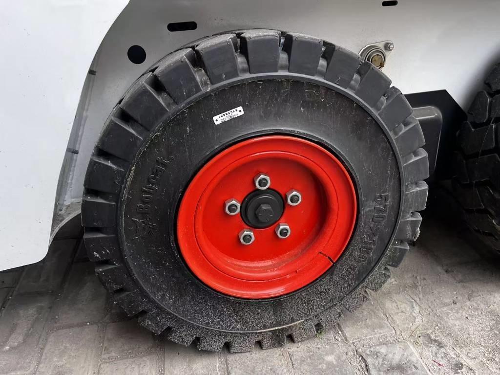 Bobcat S 70 Minilæsser - skridstyret