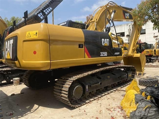 CAT 325 D Gravemaskiner på larvebånd