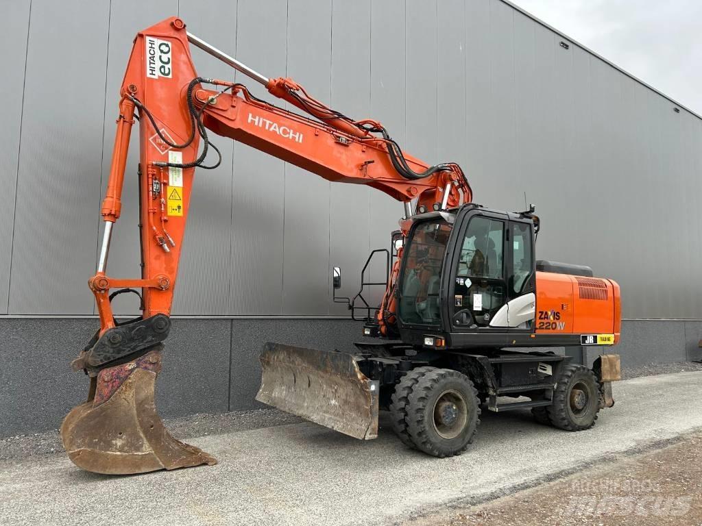 Hitachi ZX220W-5B Gravemaskiner på hjul
