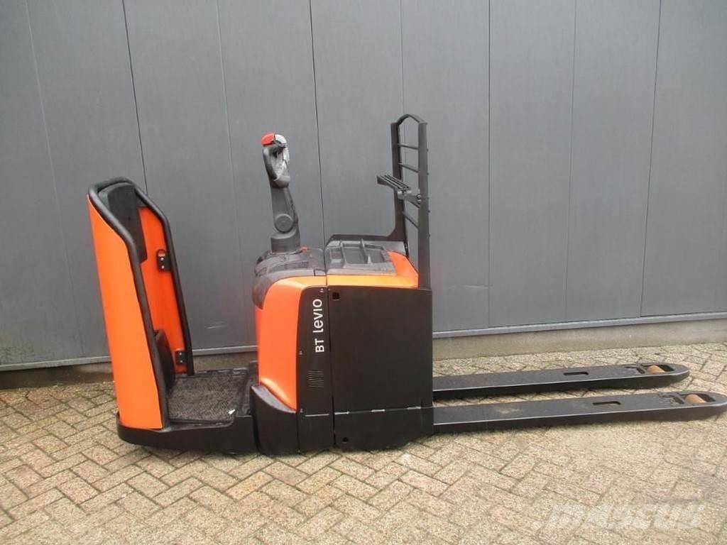BT LPE 200 El-palleløftere med platform
