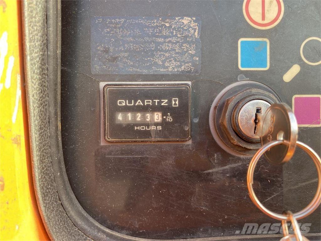 JLG 860SJ Bomlifte med knækarm