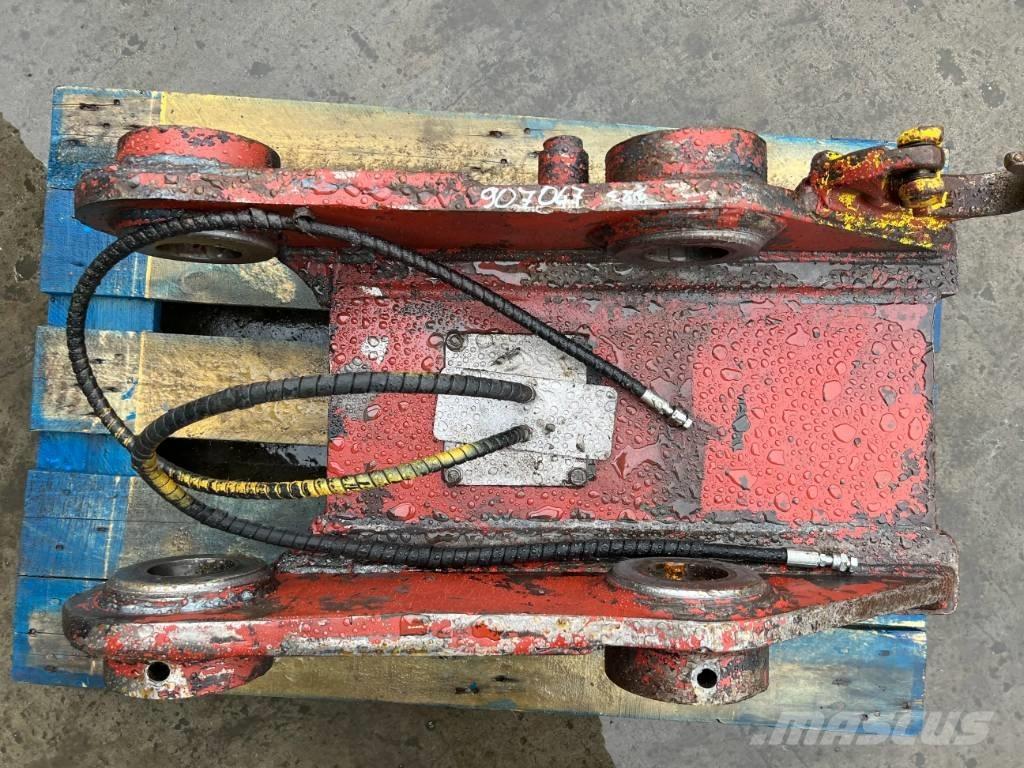 Engcon S70 - 323D Hurtigkoblere