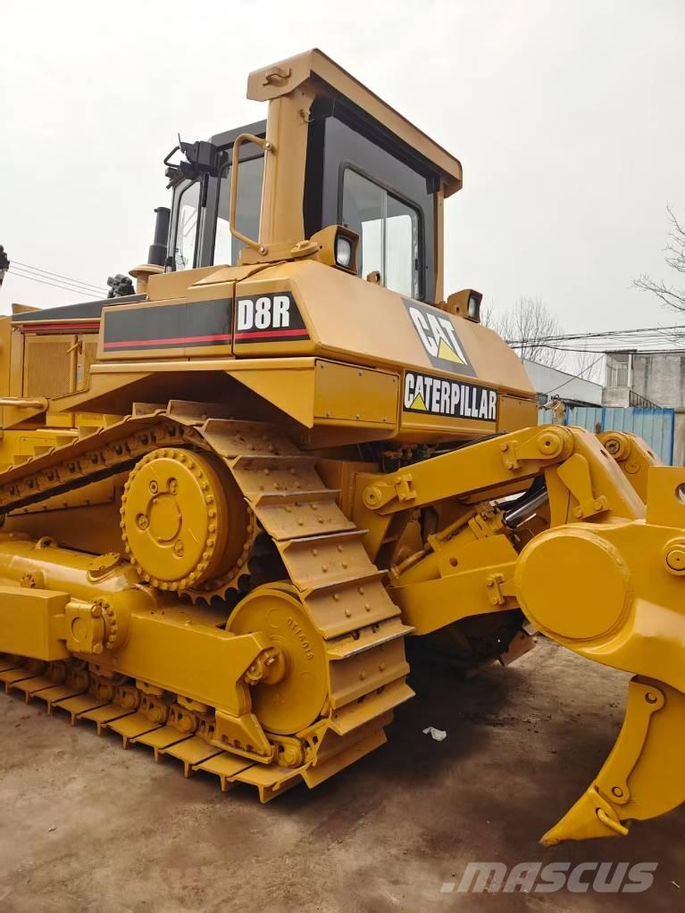CAT D8 Bulldozer på larvebånd
