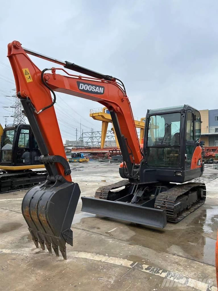 Doosan DX60-9 Minigravemaskiner