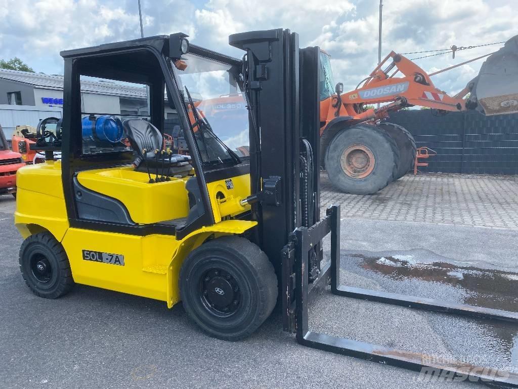 Hyundai 50 L-7 A LPG gaffeltrucks
