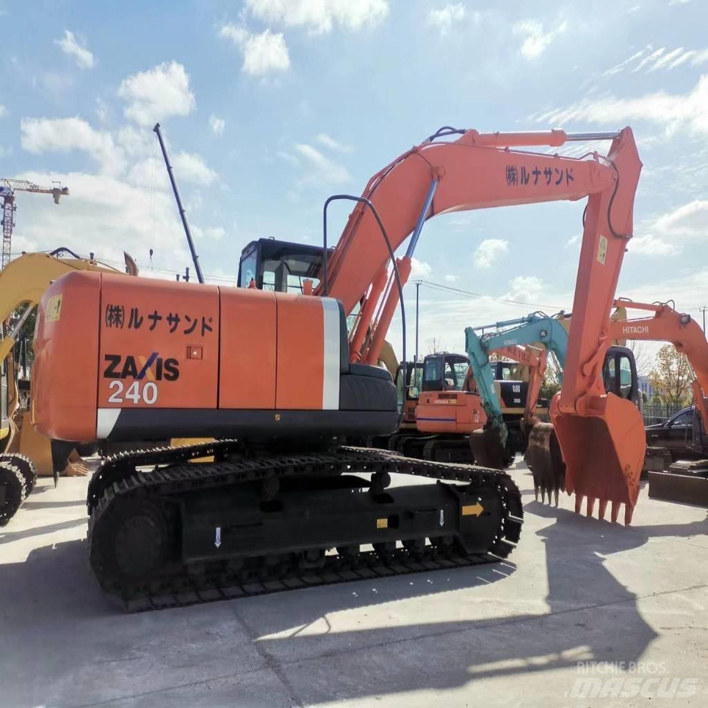 Hitachi ZX 240 Gravemaskiner på larvebånd