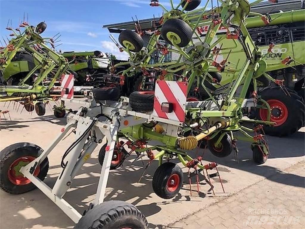 CLAAS Volto 1320 T River og høvendere