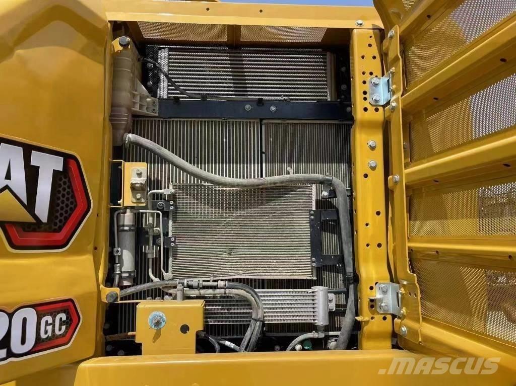 CAT 320GC Gravemaskiner på larvebånd