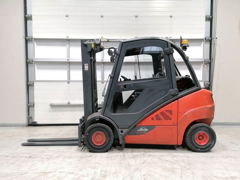 Linde H25T-02 LPG gaffeltrucks