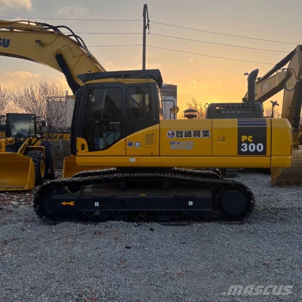 Komatsu PC 300 Gravemaskiner på larvebånd